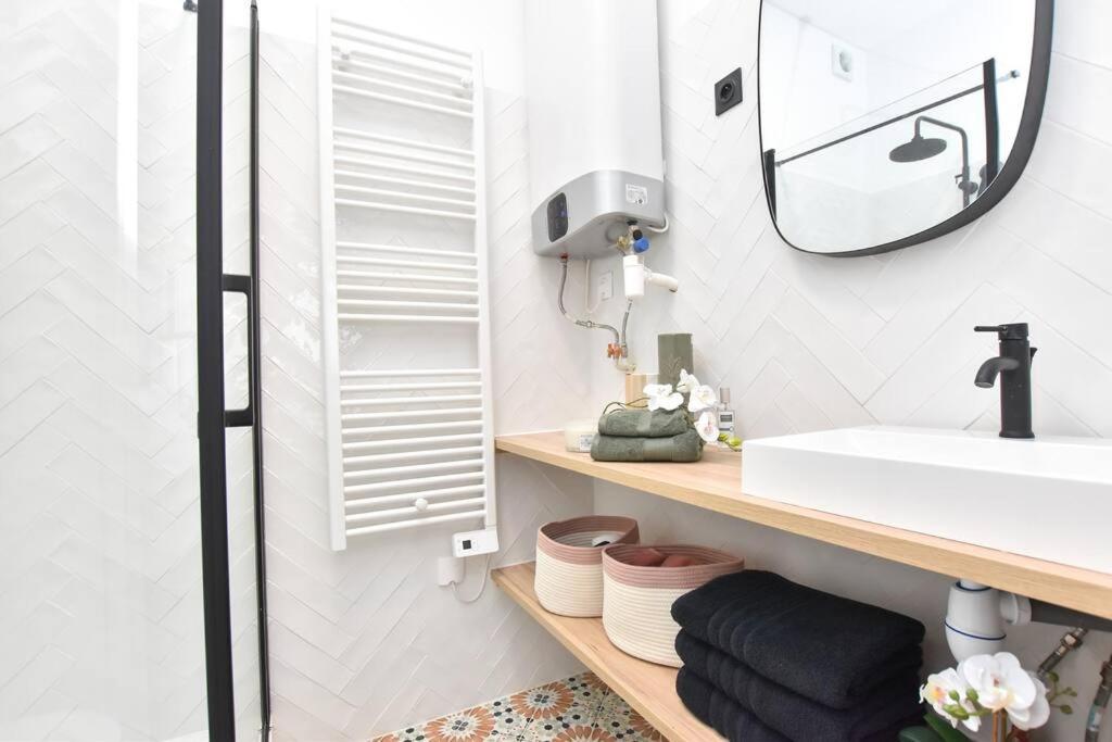 Apartamento Charming Flat In Montmartre - Imhost París Exterior foto